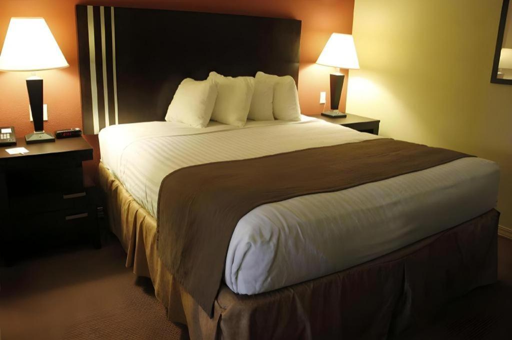 Americas Best Value Inn Монро Екстериор снимка