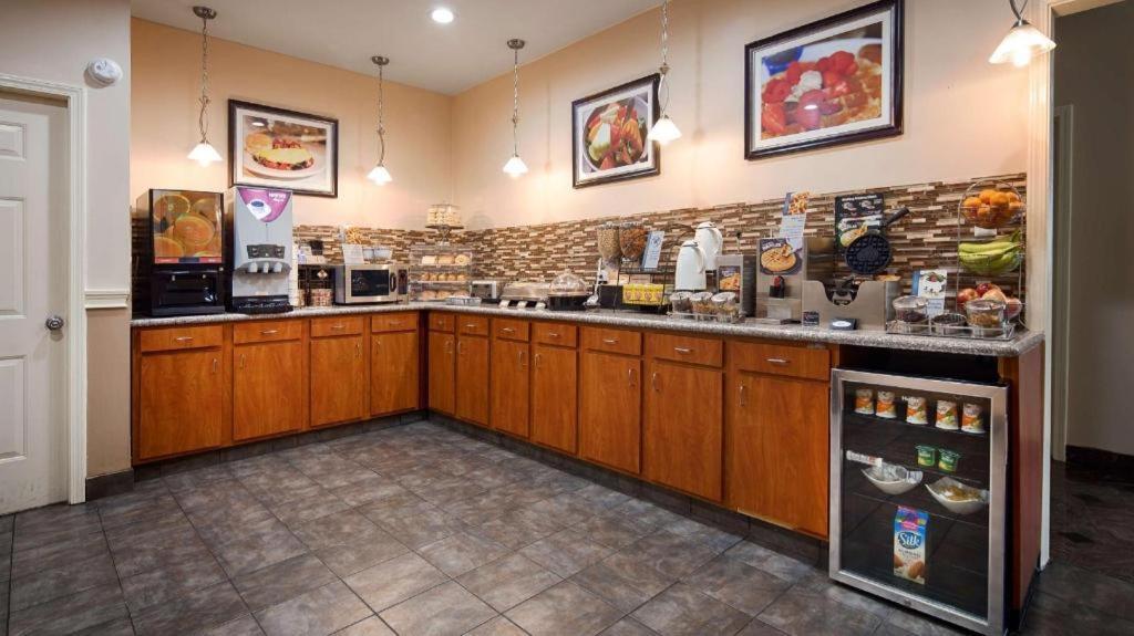 Americas Best Value Inn Монро Екстериор снимка